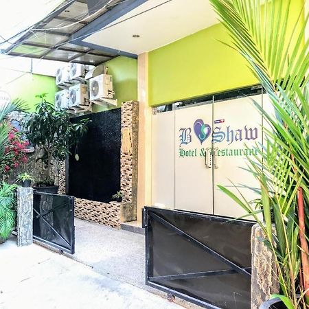 B Shaw Hotel Jakarta Exterior foto