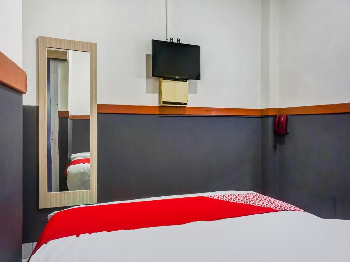 B Shaw Hotel Jakarta Exterior foto