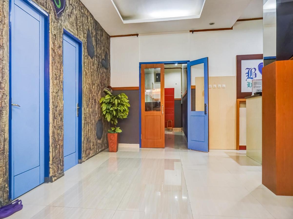 B Shaw Hotel Jakarta Exterior foto